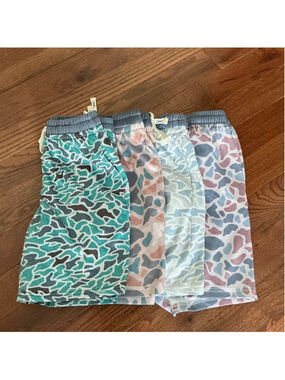 BUNDLE OF 4 Men's Unbranded Athletic Shorts - SMALL